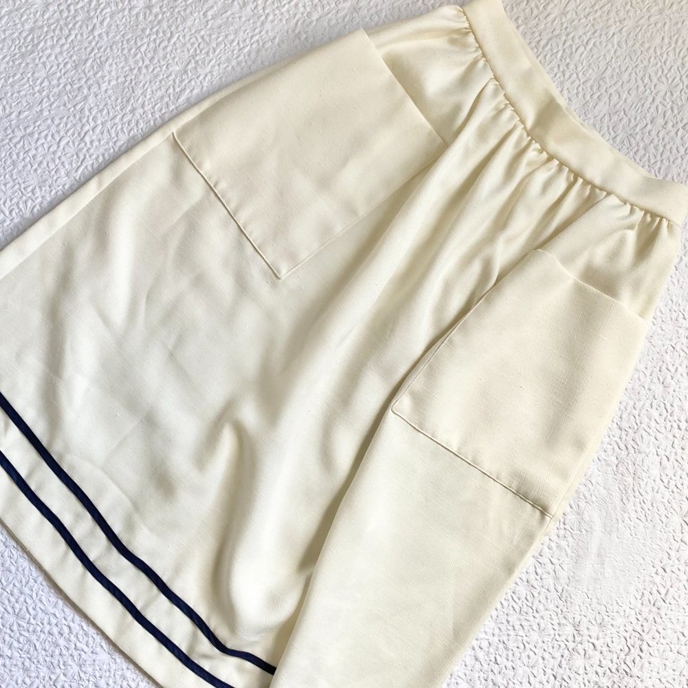 Unique Vintage Skirt Set with Pockets